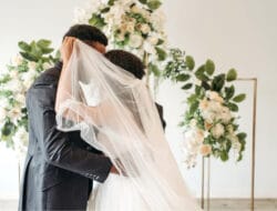 Alasan Intimate Wedding Mencuri Hati Pasangan Muda