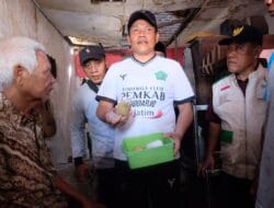 Sidak RTLH, Bupati Sidoarjo Juga Koreksi Menu Bantuan Permakanan untuk Lansia dan Warga Tidak Mampu