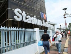 KAI Daop 1 Jakarta Lakukan Berhenti Luar Biasa (BLB) di Stasiun Jatinegara untuk Sejumlah KA Jarak Jauh pada 20 Mei 2025