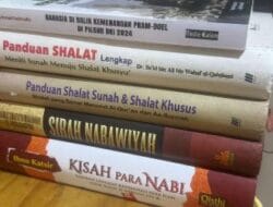 Lima Tumpukan Buku Bacaan di Atas Kanan Meja: Paling Atas Soal Rahasia Kemenangan Pram–Doel