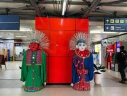 Sambut HUT ke-498 Kota Jakarta, LRT Jabodebek Hadirkan Dekorasi dan Ragam Aktivitas Menarik untuk Pengguna