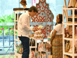 Mendorong UMKM Naik Kelas, Telkom Indonesia Gelar Pelatihan Digital Praktis di Labuan Bajo