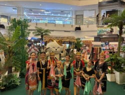 Karaoke Manekineko Joins the Borneo Fest 2025 Celebration at Metro Point Complex