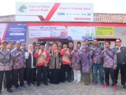 Gubernur Jawa Timur Khofifah Indar parawansa Kunjungi Kesiapan Koperasi Merah Putih Desa Kupang Jabon
