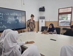 Disperpusip Bojonegoro Gandeng Miss Lucy Amerika, Cetak Generasi Juara Bahasa Inggris