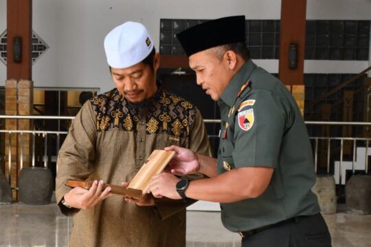Bawa Pesan Kebangsaan, Danrem Untoro Sambangi Ponpes Al Fatah Temboro