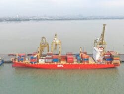 Arus Peti Kemas Melalui TPS Pada Semester I/2025 Meningkat