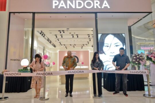 Flagship Store PANDORA Terbesar di Indonesia Hadir di Mall of Indonesia