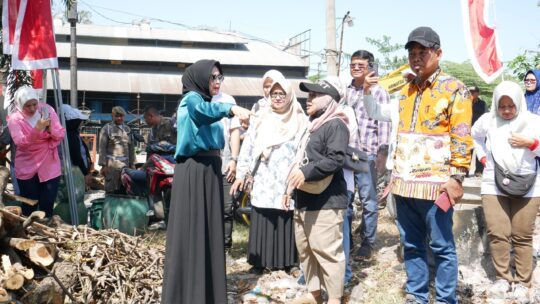 Sidak Sungai Butung:  Wabub Mimik  Menghimbau Masyarakat Untuk Lebih  Peduli Terhadap Kebersihan lingkungan, Tidak Buang Sampah Di Sungai