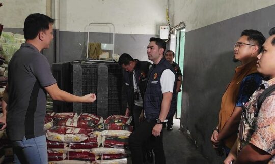 Polda Metro Jaya Sidak Gudang Beras, Pastikan Produsen Tidak Lakukan Penimbunan