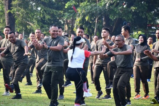 Menjalin Kebersamaan Lewat Keringat dan Tawa di Pagi Kota Madiun