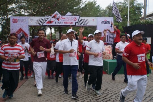 Peringati HUT RI Ke-80 dan Pendirian Pabrik Gresik Ke-68, SIG Gelar Fun Trail Run