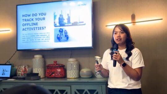 Offline Meeting Kembali Diminati, RevComm Soroti Pentingnya Dokumentasi yang Canggih