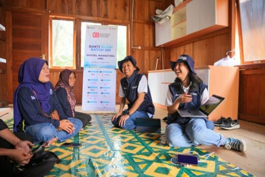 Relawan Bakti BUMN di Tanjung Enim Pastikan Manfaat Alam Dirasakan Langsung oleh Masyarakat