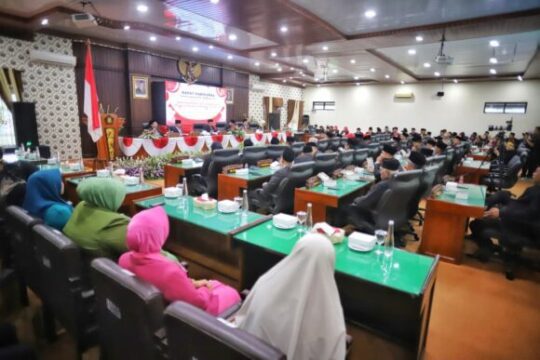 Bupati Arifin Ikuti Sidang Paripurna DPRD, Dengarkan Pidato Kenegaraan Presiden Prabowo Subianto