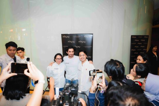 Reza Rahadian Bawa Kisah Perjuangan Perempuan dalam Teaser Trailer dan Poster Film Pangku