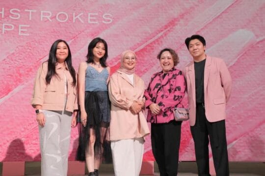 Brushstrokes of Hope: ASHTA bersama 13 Seniman Perempuan Dukung Gerakan Cegah Kanker Payudara