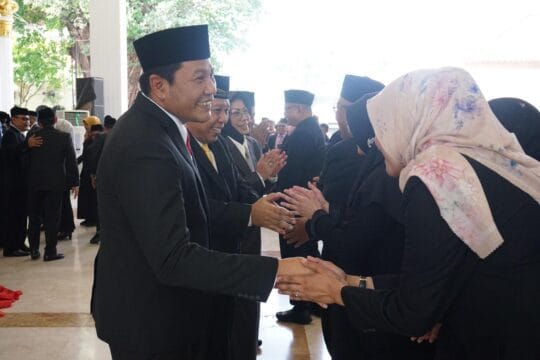Bupati Subandi Lantik 61 Pejabat Pemkab Sidoarjo, Tekankan Integritas dan Pelayanan Prima