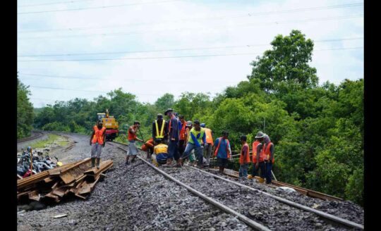 KAI Divre III Palembang Fokus 32 Titik Rawan Antisipasi Mulainya Musim Penghujan