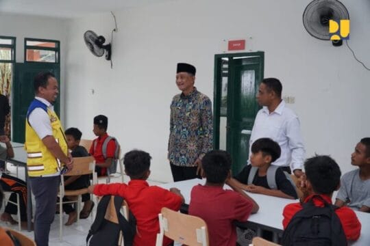 Pastikan Kualitas Bagus, Menteri Pu Dody Hanggodo Inspeksi Renovasi Sekolah Rakyat Di Ternate