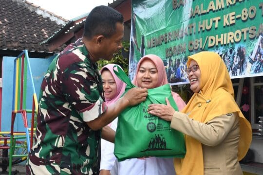 Peduli Pendidikan, Korem 081/DSJ Bantu Guru di Kota Madiun