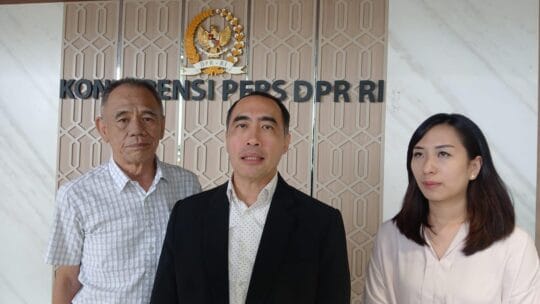 Komisi III DPR RI Meminta OJK Untuk Tindak Lanjuti Kasus Hilangnya Rp 30 Milyar Milik Kent Lisandi