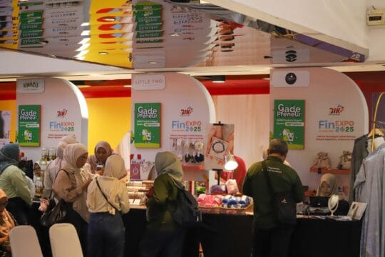 Mendorong UMKM Naik Kelas, PT Pegadaian Gandeng UMKM GadePreneur Tampil di FinExpo Surabaya 2025