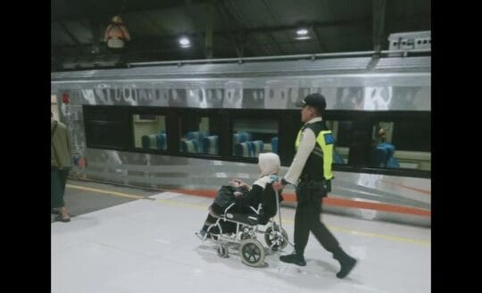 KAI Daop 2 Bandung Berkomitmen untuk Memberikan Layanan yang Setara kepada Konsumen