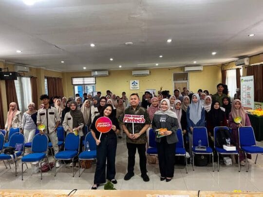 Adapundi Ajak Generasi Muda Palembang Pahami Optimalisasi Keuangan dan Inovasi Kredit Skoring Masa Kini