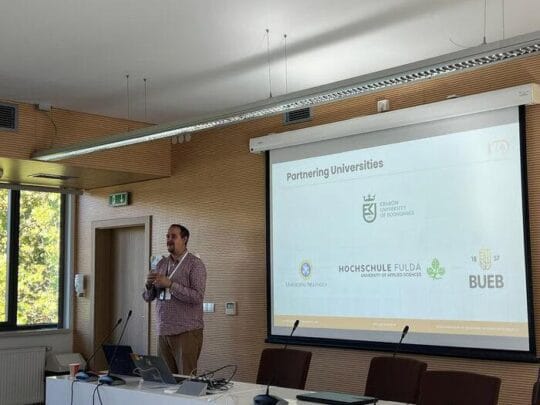 Delegasi Magister Manajemen UNAIR Tingkatkan Kapasitas Riset di Summer School Polandia