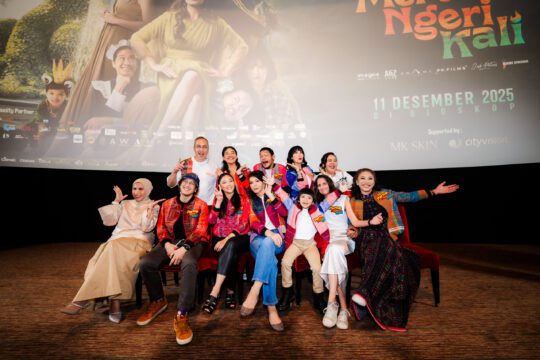 Gala Premiere Mertua Ngeri Kali Pecah! Bunda Corla Bikin Penonton Ngakak dan Baper