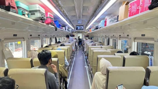 Dukung Mobilitas Saat Libur Nataru 2025/2026, KAI Daop 8 Surabaya Berikan Diskon