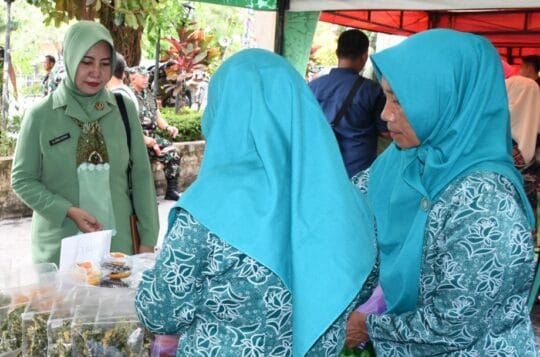 Ketua Persit KCK Koorcab Rem 081 Peduli Terhadap Pelaku UMKM