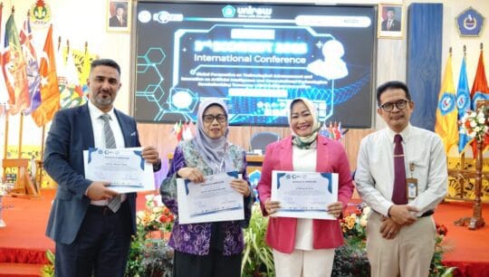 UNIROW Sukses Gelar 3rd ICONEST 2025, Hadirkan Pakar AI Luar Negeri