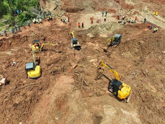 Kementerian PU Mobilisasi Alat Berat untuk Penanganan Darurat Longsor di Banjarnegara