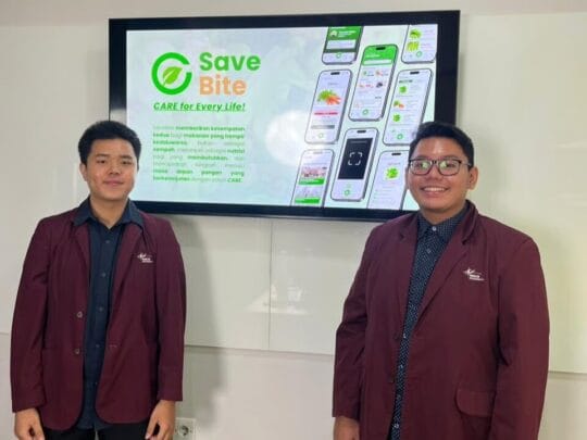 Mahasiswa School of Information Systems Raih Dua Juara di INVOFEST 2025