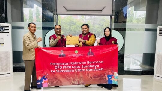PPNI Kota Surabaya Lepas Delegasi Kemanusiaan ke Aceh dan Sumatera, Salurkan Bantuan Rp 75 Juta untuk Korban Banjir
