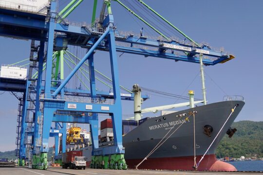 Pelindo Petikemas Gratiskan Biaya Layanan Bantuan Bencana Aceh dan Sumatra