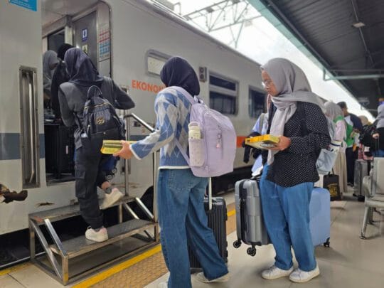 KAI Daop 1 Jakarta Mulai Melaksanakan Posko Angkutan Natal dan Tahun Baru 2025/2026