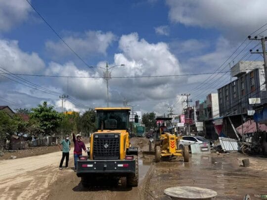 Kementerian PU dan BUMN Karya Bangun Jalan serta Pasok Air Bersih di Aceh Tamiang