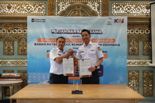 Tingkatkan Keselamatan Perjalanan Kereta Api, KAI Daop 6 Yogyakarta Jalin Kerja Sama dengan Stasiun Metereologi BMKG Kelas II Yogyakarta