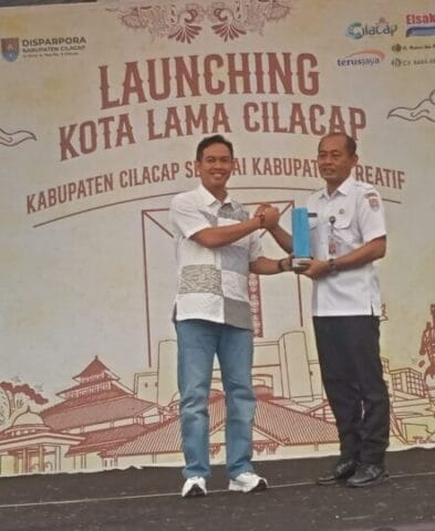Perkuat Ekonomi Lokal, Bupati Cilacap Resmikan Kota Lama Sebagai Kawasan Kabupaten Kreatif