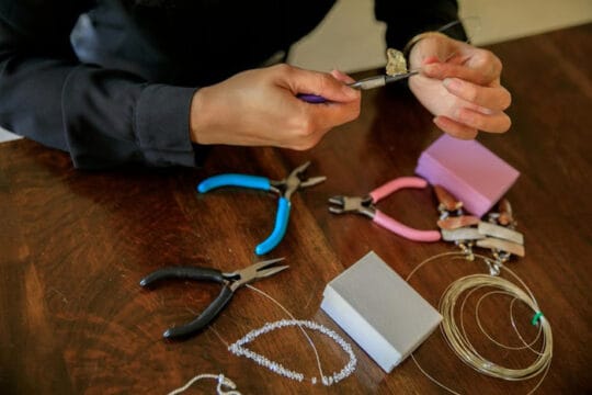 Satu Pekerjaan di Era Serba Hustle, Masih Masuk Akal atau Sudah Ketinggalan Zaman?