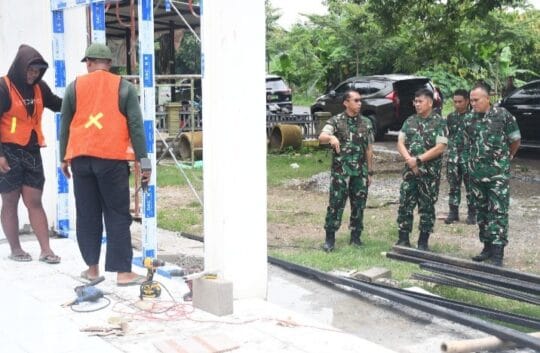 Danrem Untoro Dampingi Irdam Tinjau KDKMP Selorejo di Magetan