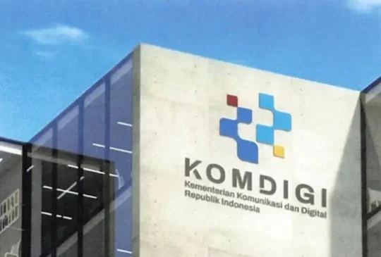 Di Nilai Gagal, Menkodigi Di Desak Mundur