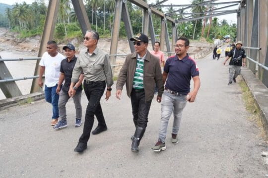 Kementerian PU Ambil Langkah Perbaikan Darurat pada Jalan dan Jembatan Terputus di Jeumpa, Aceh