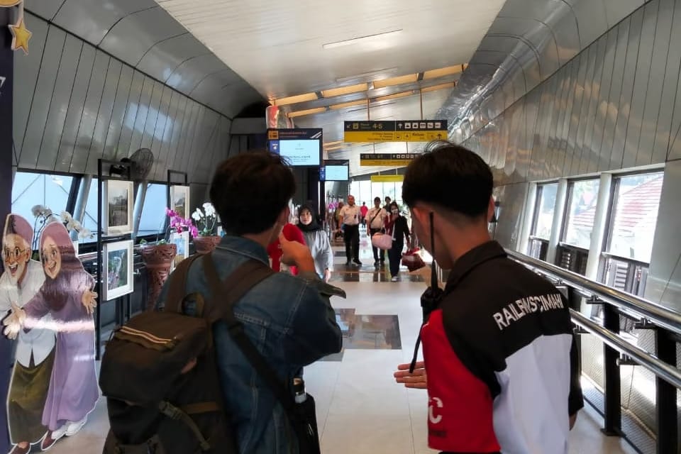 165 Relawan Dari Komunitas Railfans dan Pramuka Tinggalkan Libur Lebaran, Memilih Layani Pelanggan di wilayah KAI Daop 2 Bandung