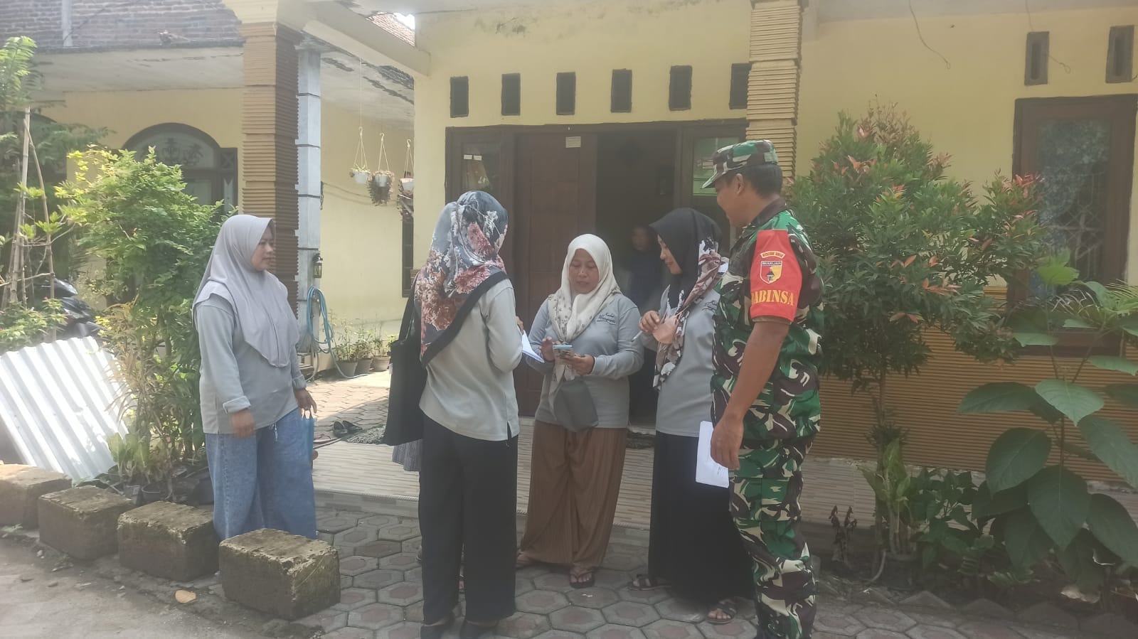 Sertu Muhaji Perkuat Kemanunggalan