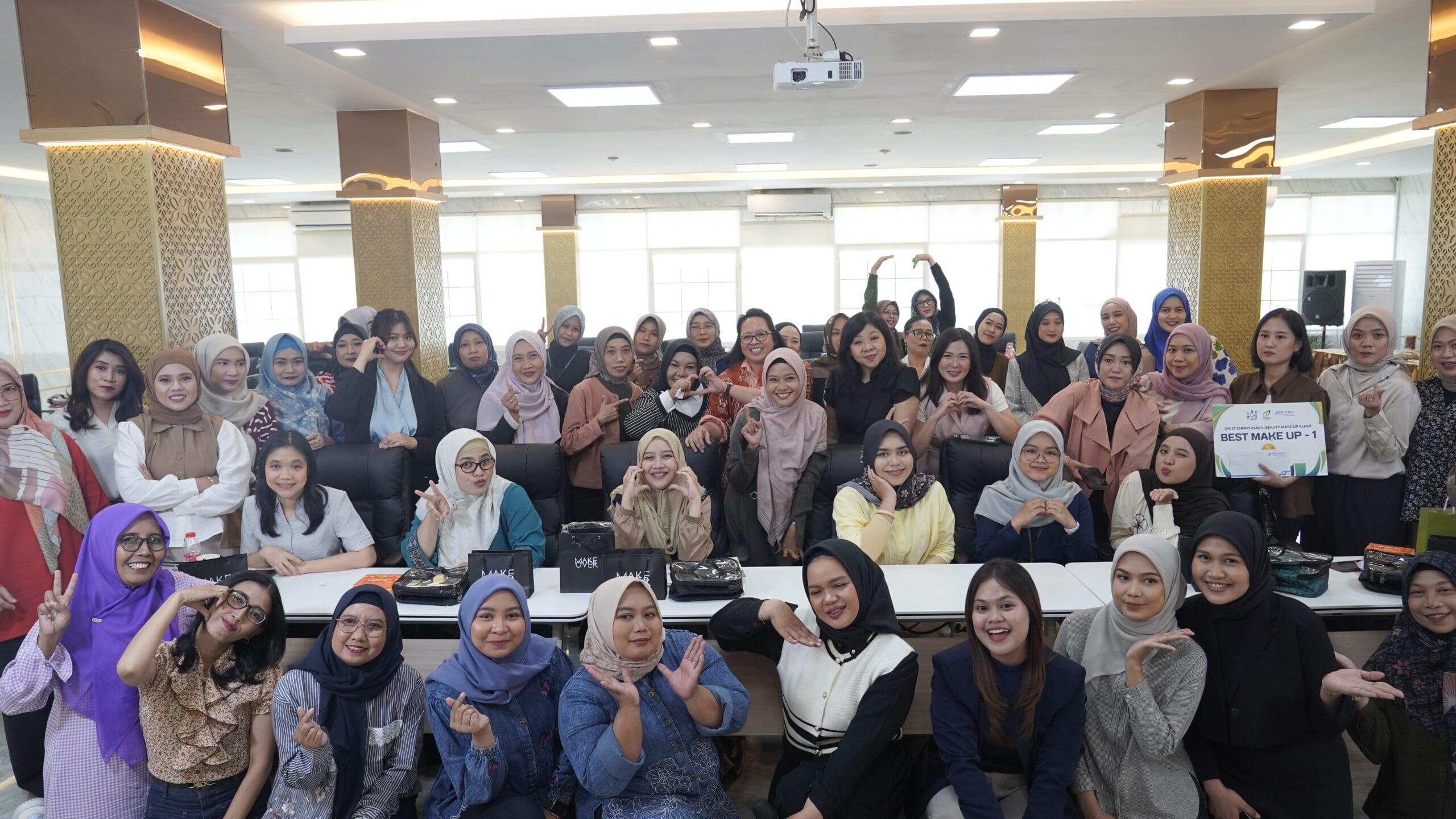 Cantiknya Kartini TPS: Hadir Percaya Diri Dalam Berbagai Peran