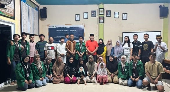 Mahasiswa KKN Padangloang Usung Program Kerja  dengan tema Pengabdian untuk desa Padangloang